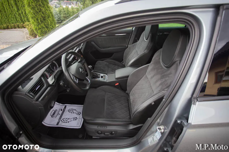 Skoda Superb 2.0 TDI 4x4 DSG Sportline - 28