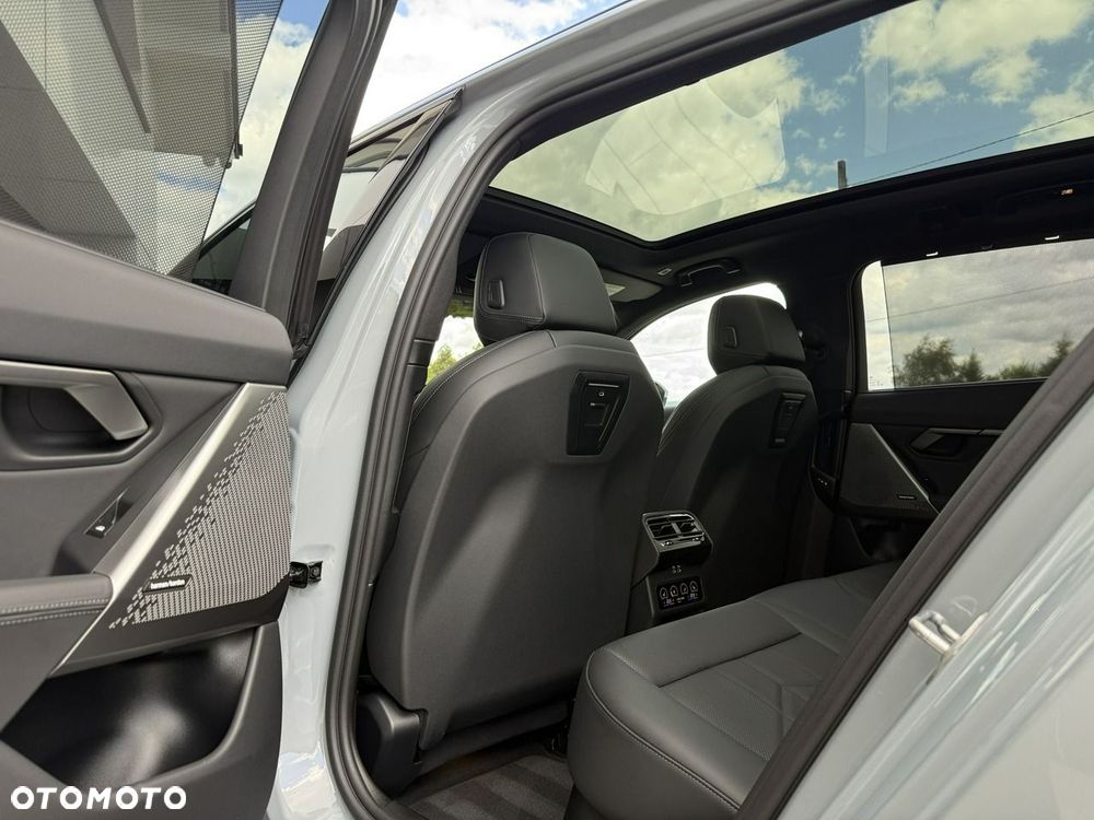 BMW Seria 5 520d xDrive mHEV M Sport - 37
