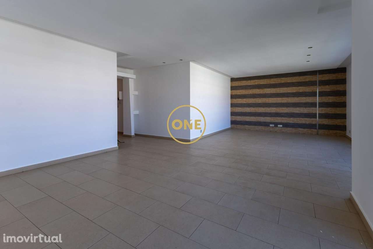 Apartamento T3 Duplex com garagem em Montijo - Grande imagem: 2/31