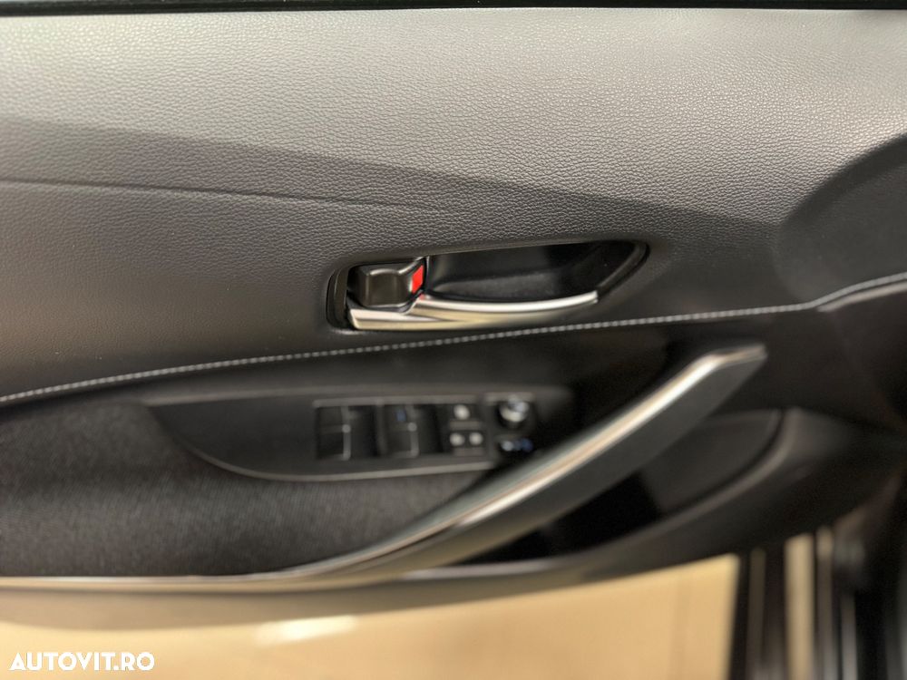 Toyota Corolla 1.8 Lounge - 21