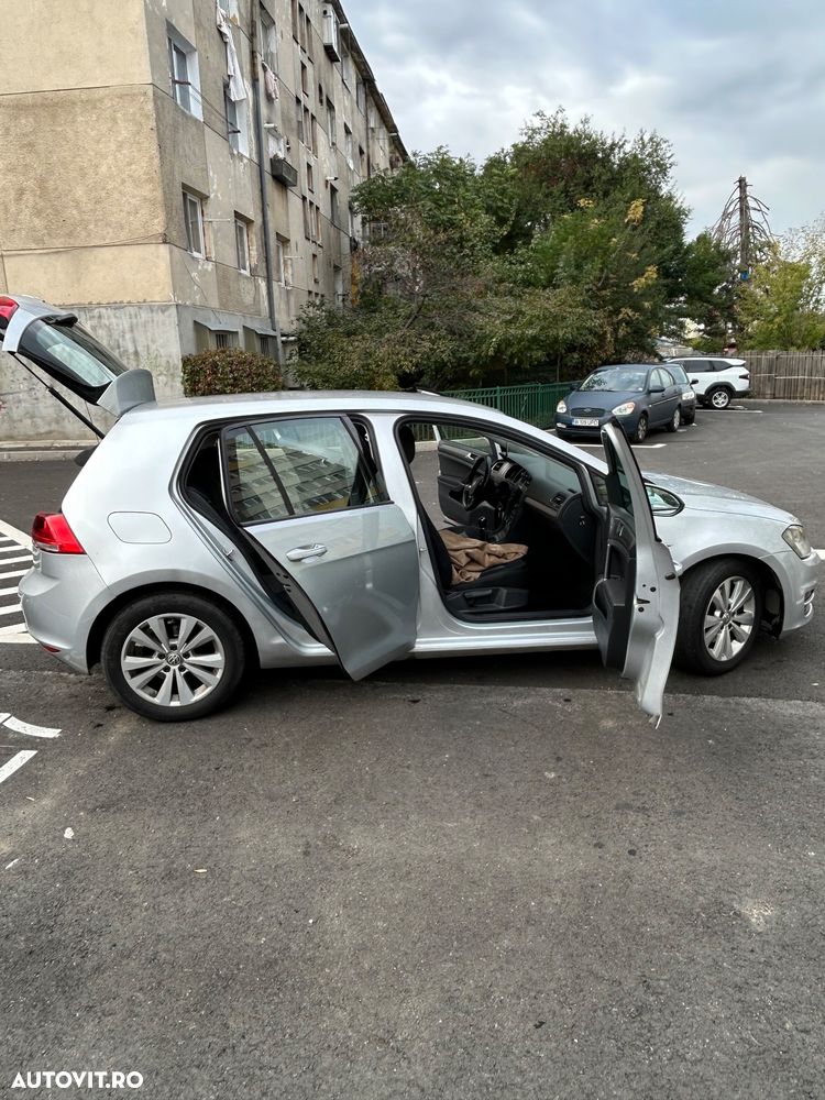 Volkswagen Golf - 4