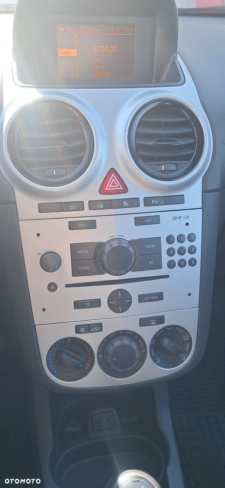 Opel Corsa 1.4 Enjoy - 9