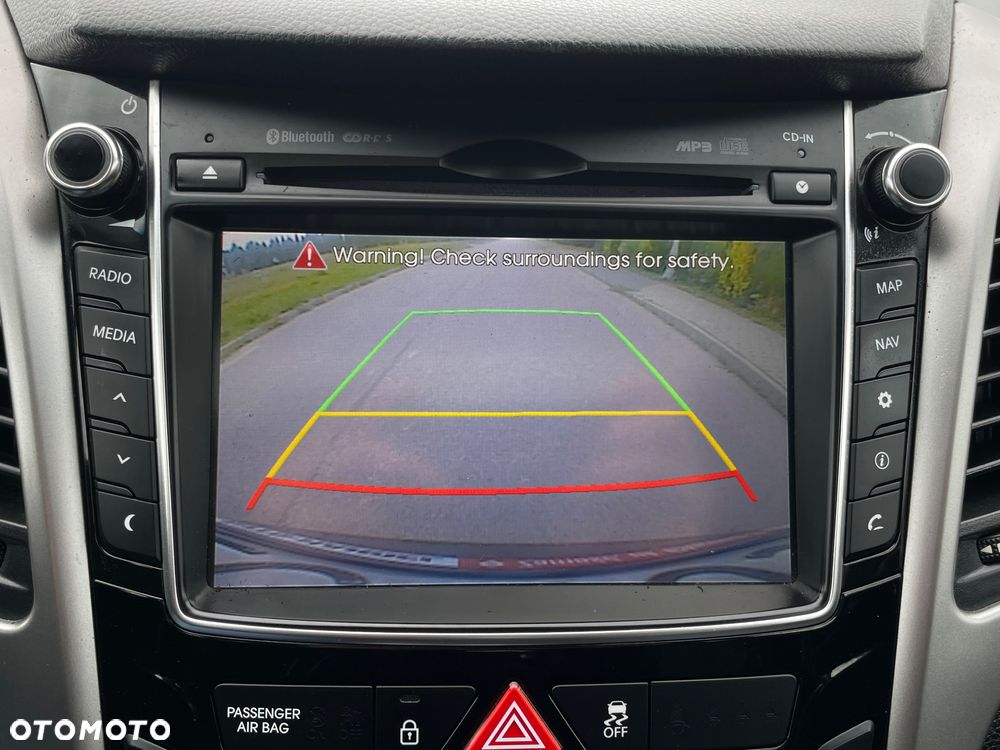 Hyundai i30 Kombi 1.6 CRDI Style - 12