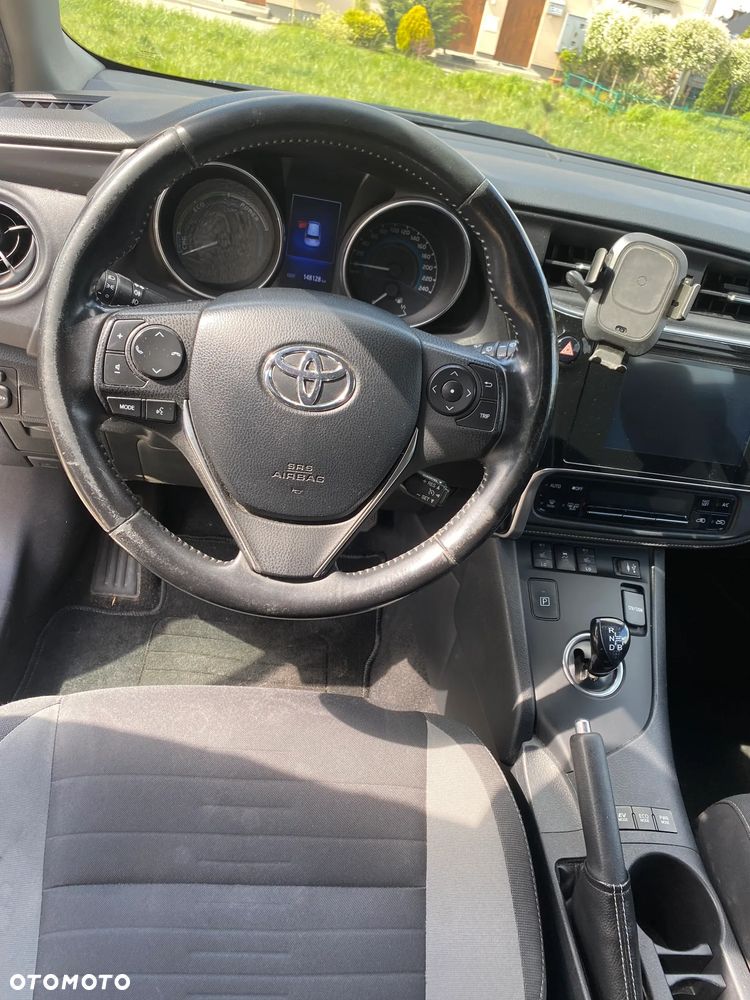 Toyota Auris - 12