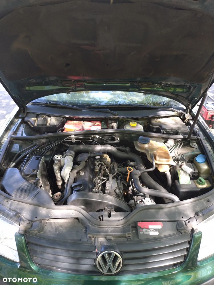 Volkswagen Passat 1.9 TDI Highline - 21