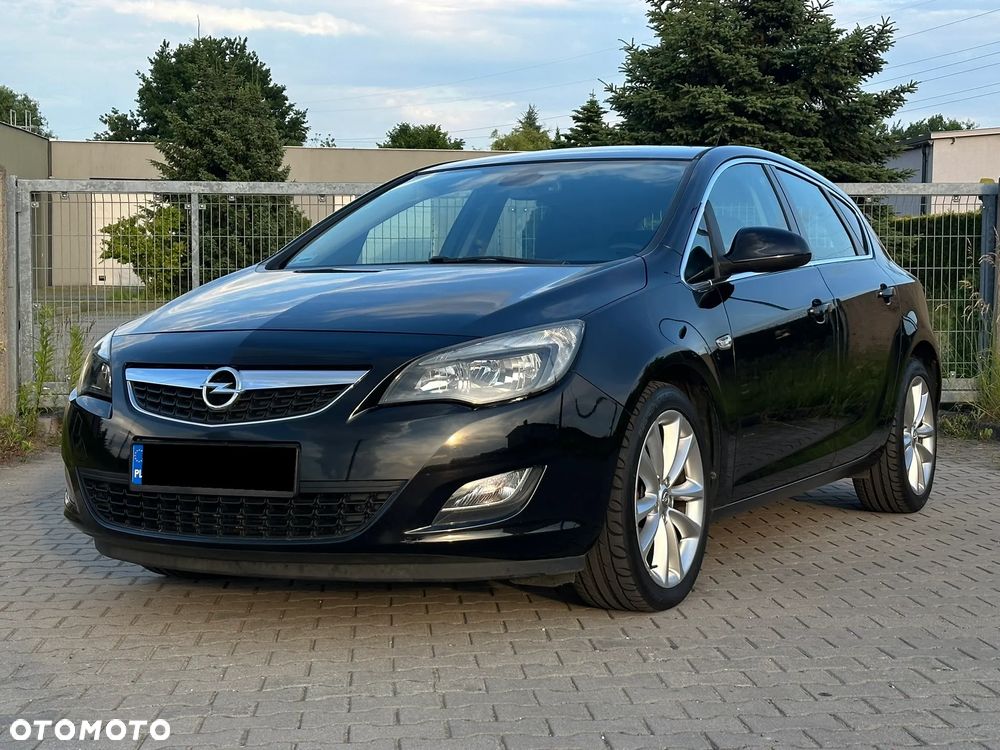 Opel Astra 1.4 T Enjoy S&S - 21