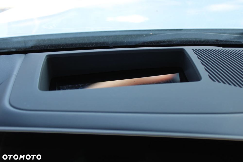 BMW Seria 5 550e xDrive PHEV M Sport - 22