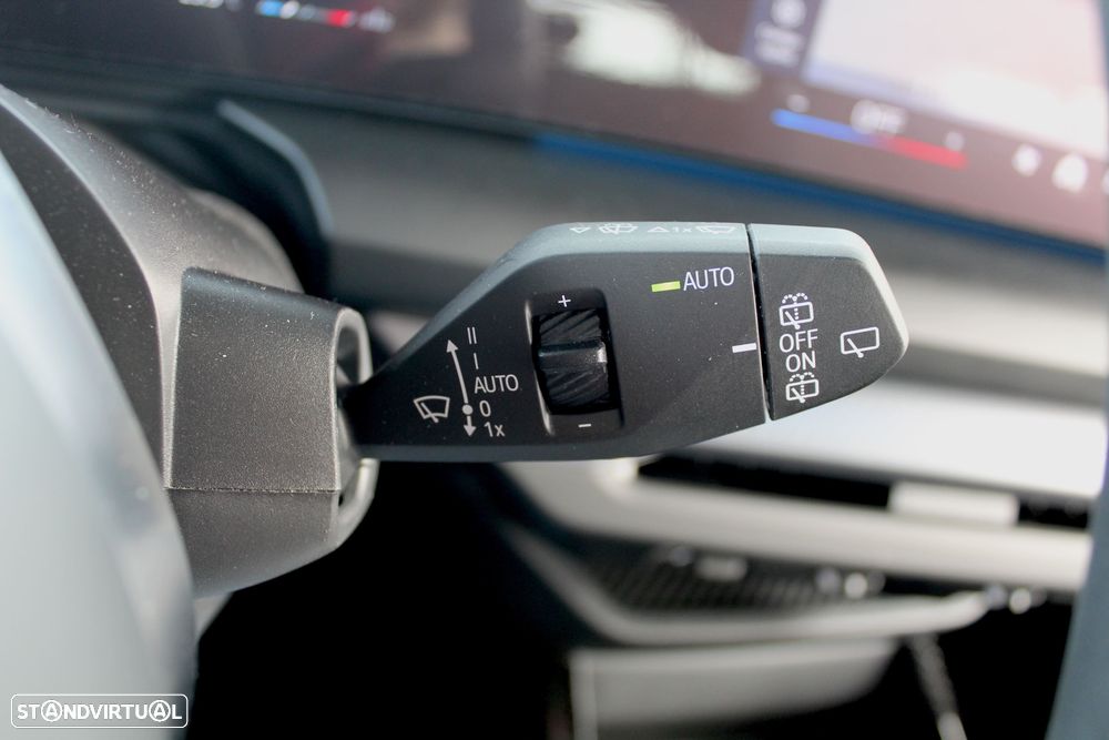 BMW 118 d Pack Desportivo M - 22