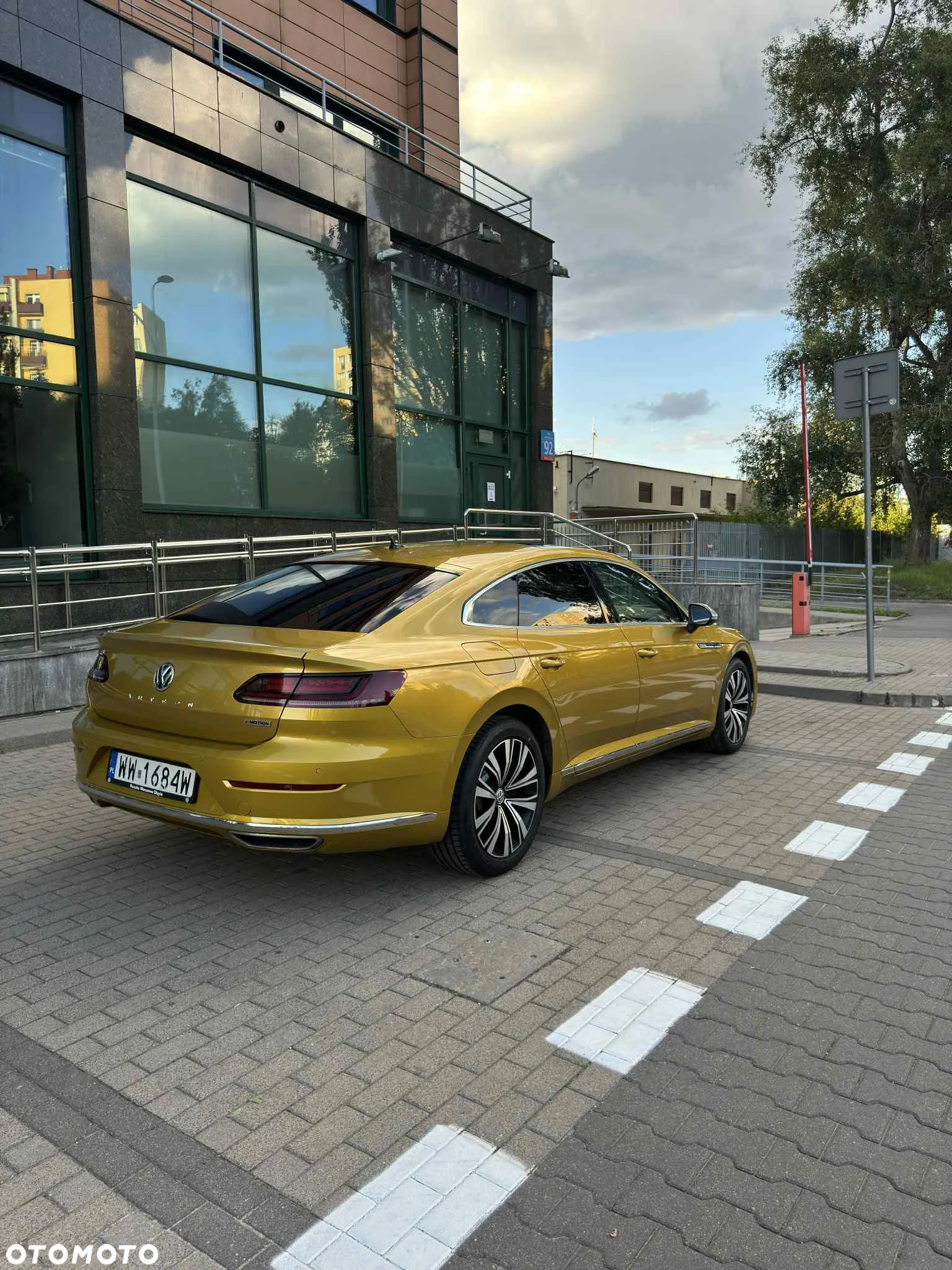Volkswagen Arteon 2.0 TSI 4Motion Elegance DSG - 17