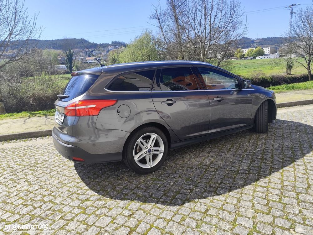 Ford Focus SW 1.0 EcoBoost Titanium - 9