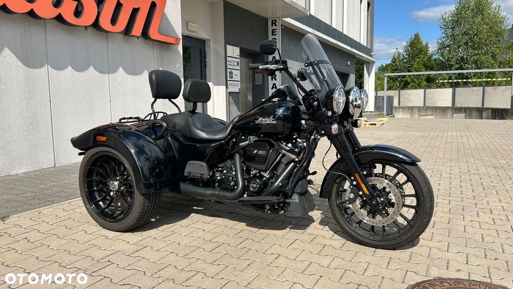 Harley-Davidson Trike Freewheeler - 16