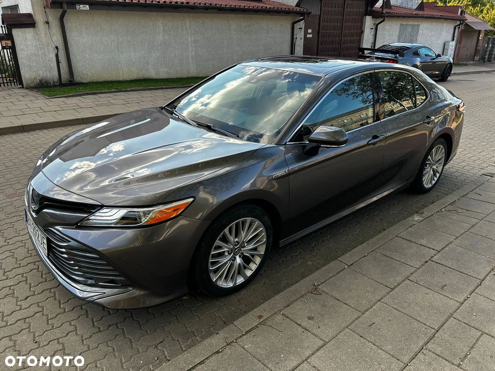 Toyota Camry Business Edition - 3