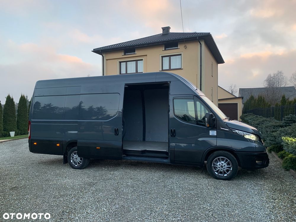 Iveco 35S18 RAMPA ZAŁADUNKOWA  L4H3 Nawigacja Kamera cofania FULL OPCJA Faktura Vat 23% - 14