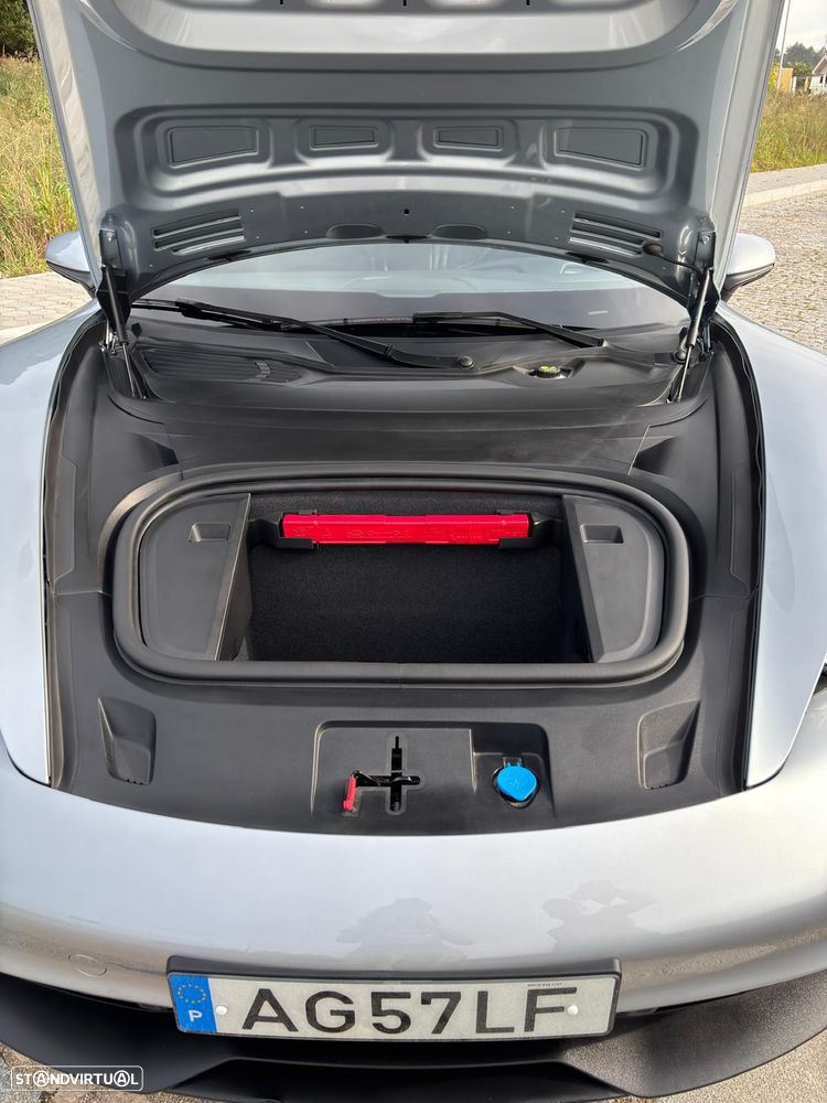 Porsche Taycan Standard - 25