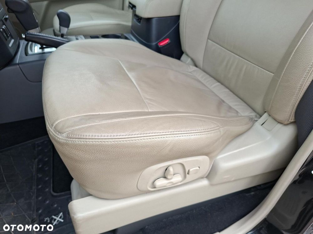 Mitsubishi Pajero 3.2 DID Instyle - 14
