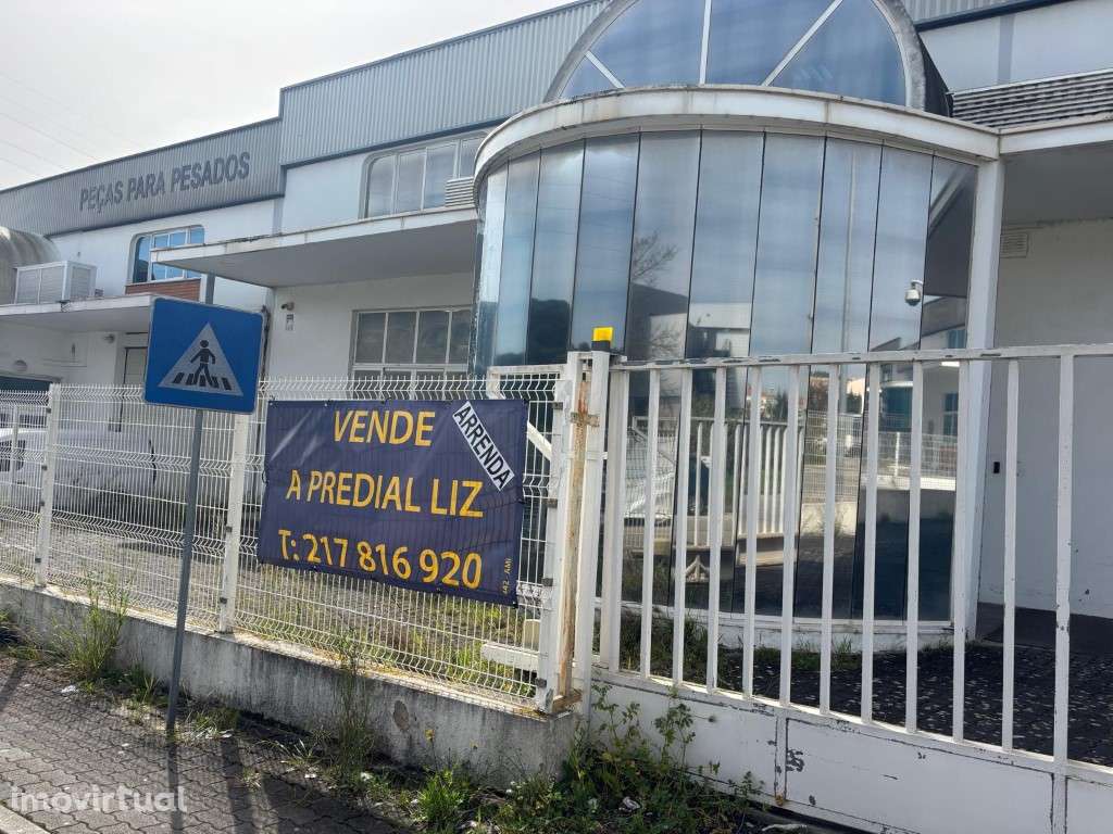 Armazém para Venda e/ou Arrendamento | Zona Industrial de Vialonga ... - Grande imagem: 2/20