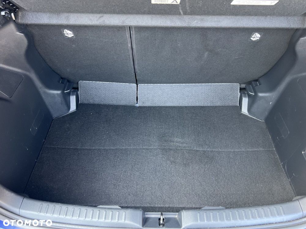 Toyota Yaris - 25