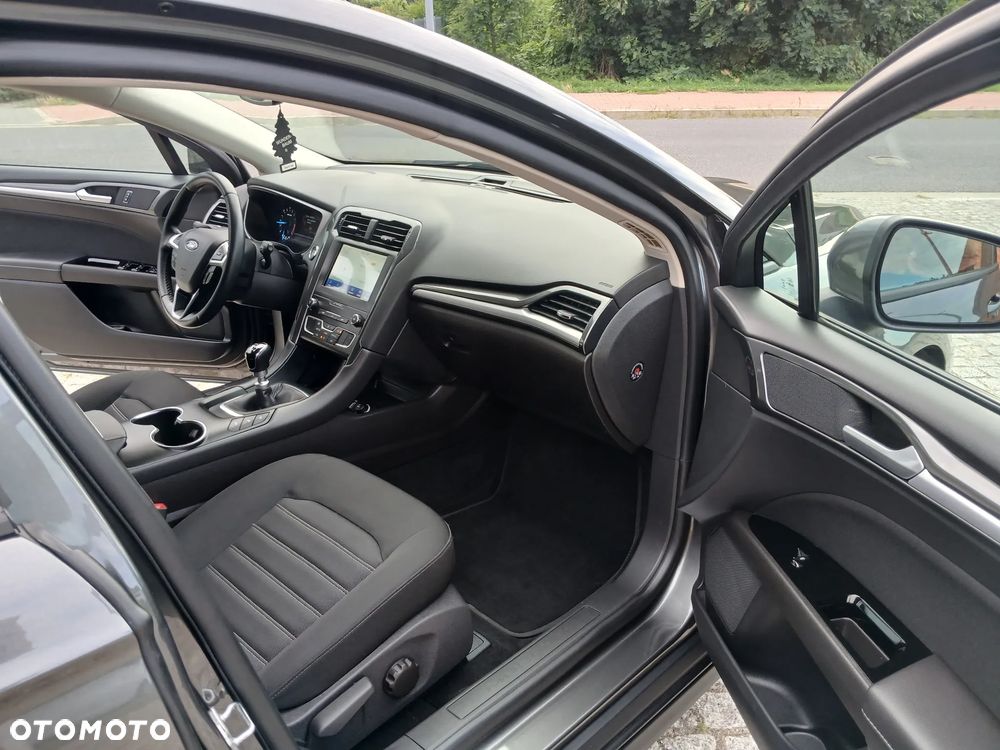 Ford Mondeo - 16