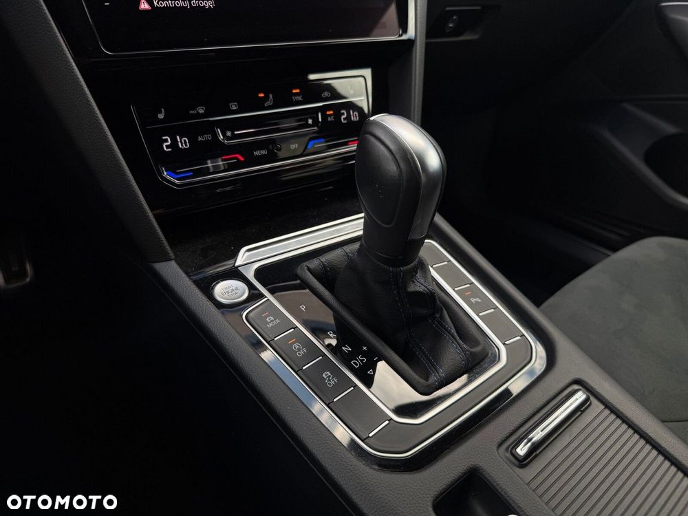 Volkswagen Arteon 2.0 TSI 4Motion R DSG - 24