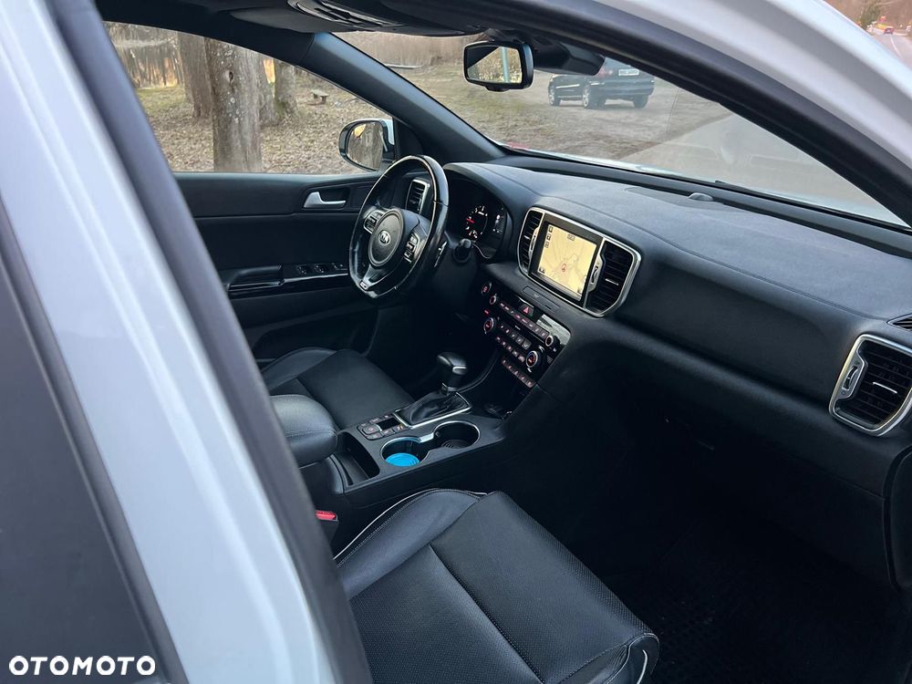 Kia Sportage 2.0 CRDI AWD Eco-Dynamics+ (48V M-H) GT LINE - 13