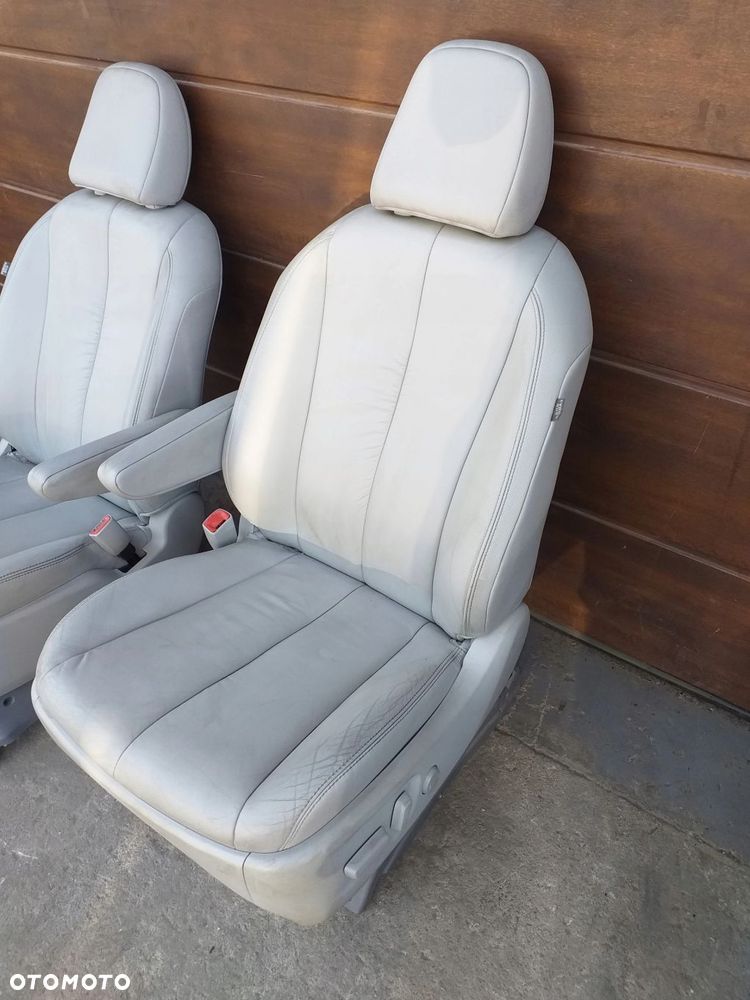 TOYOTA SIENNA fotel przód lewy skóra XLE - 3