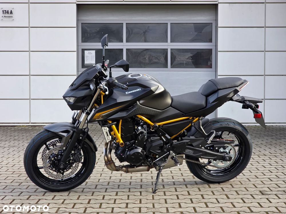 Kawasaki Z 650 - 5