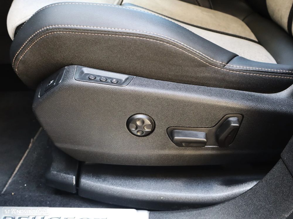 Peugeot 3008 225 e-EAT8 GT Pack - 39