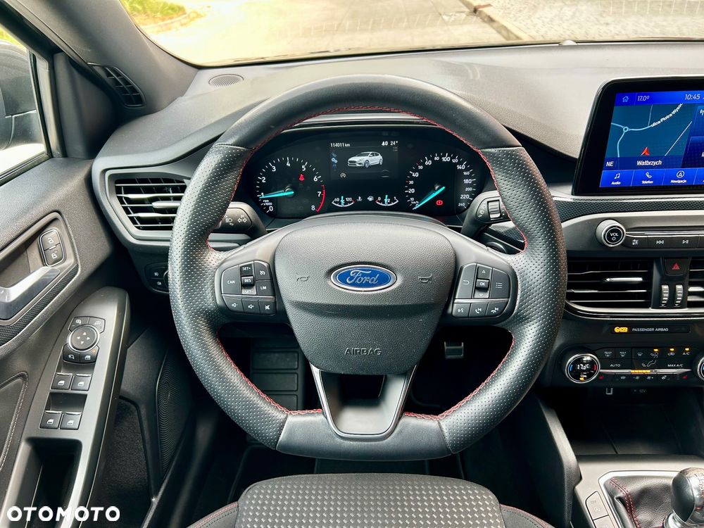 Ford Focus 1.0 EcoBoost Start-Stopp-System ST-LINE - 27