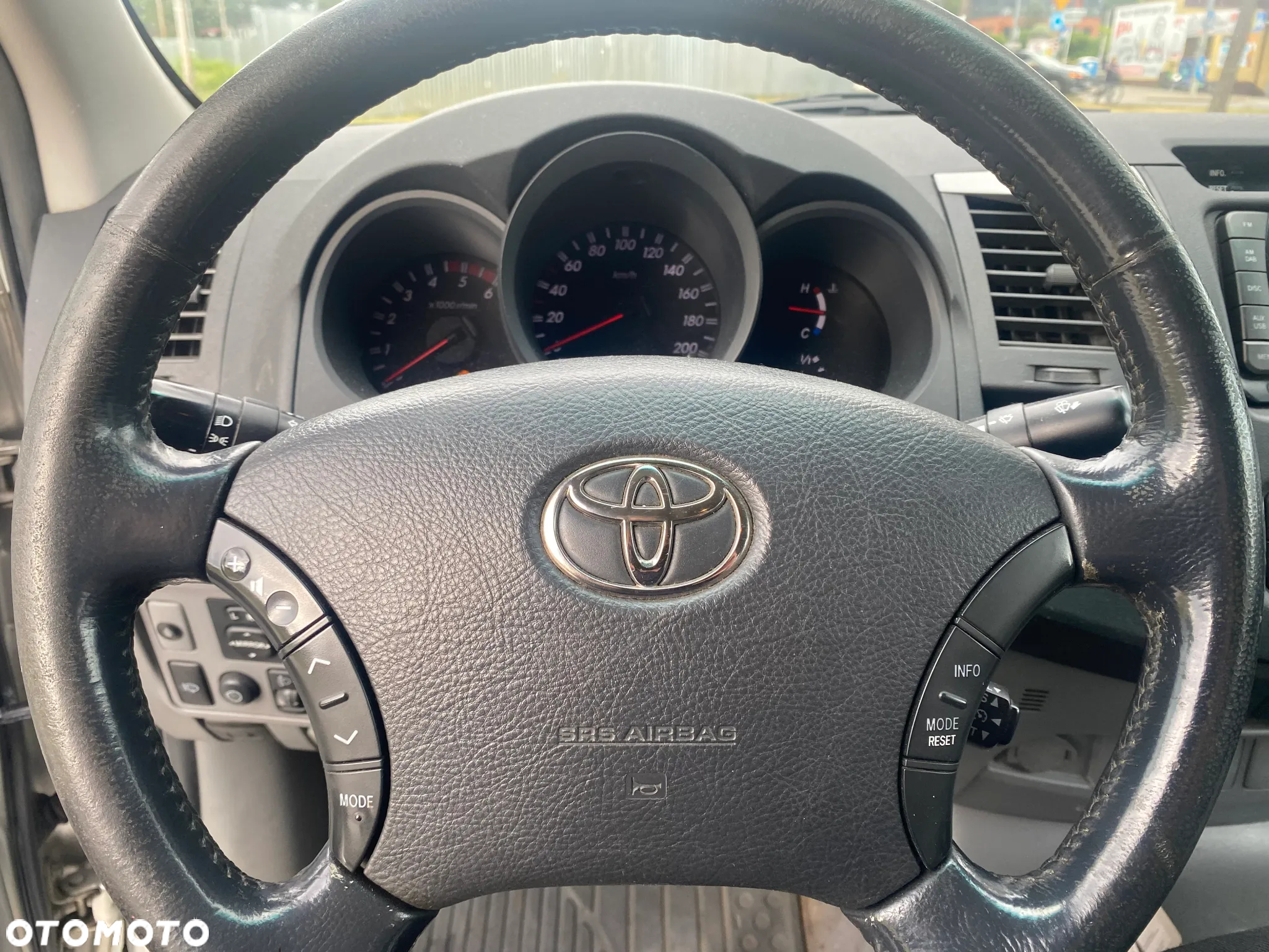 Toyota Hilux 3.0 D-4D Sol - 14
