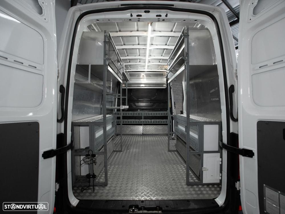 VW Crafter 2.0 TDI MWB HRF F (c/iva) - 6