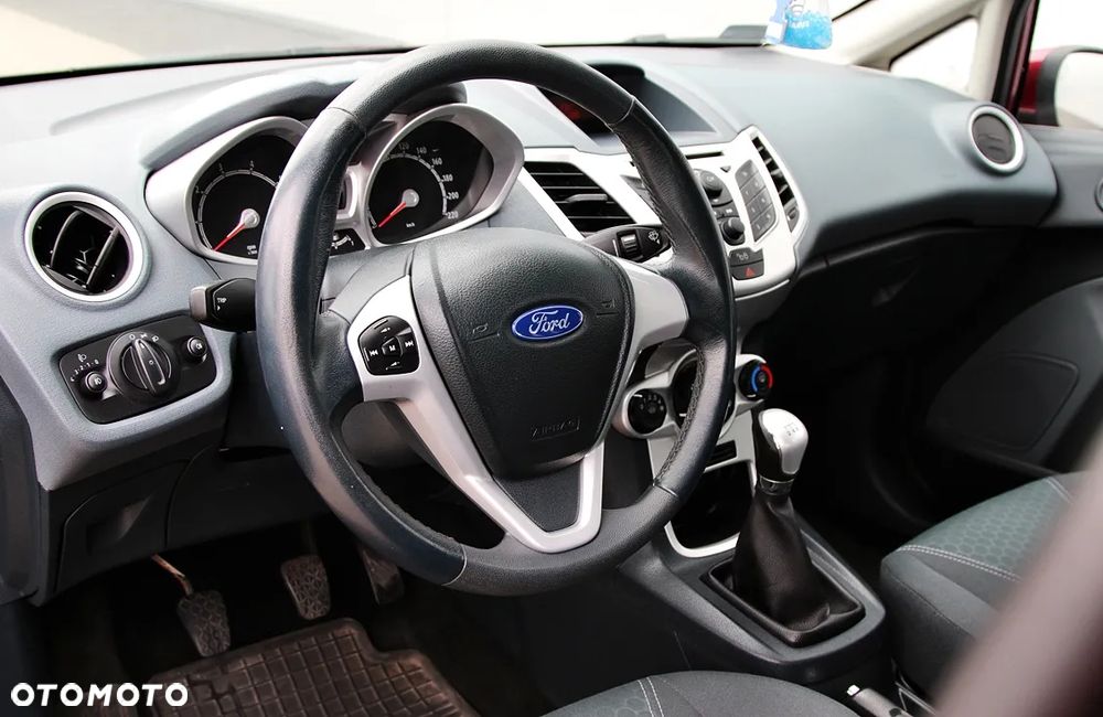 Ford Fiesta 1.25 Titanium - 12