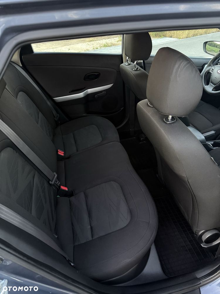 Kia Ceed - 5
