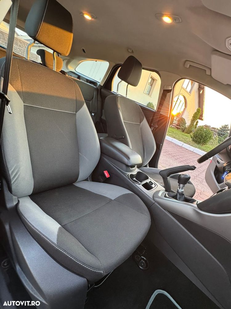 Ford Focus - 17