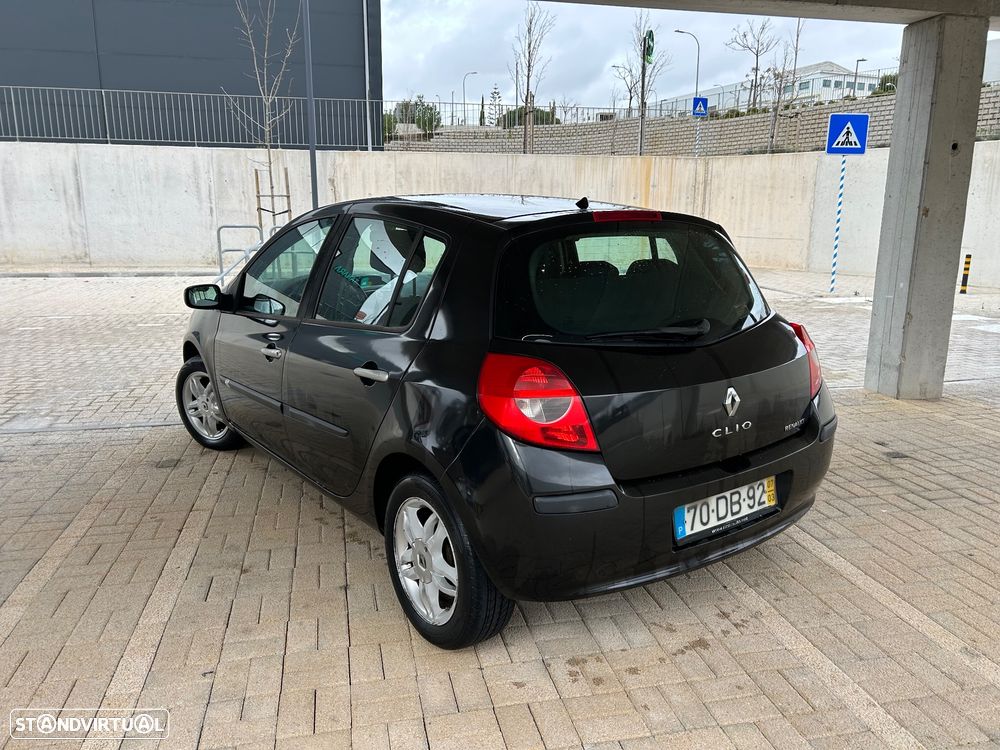 Renault Clio 1.2 16V Dynamique S - 4