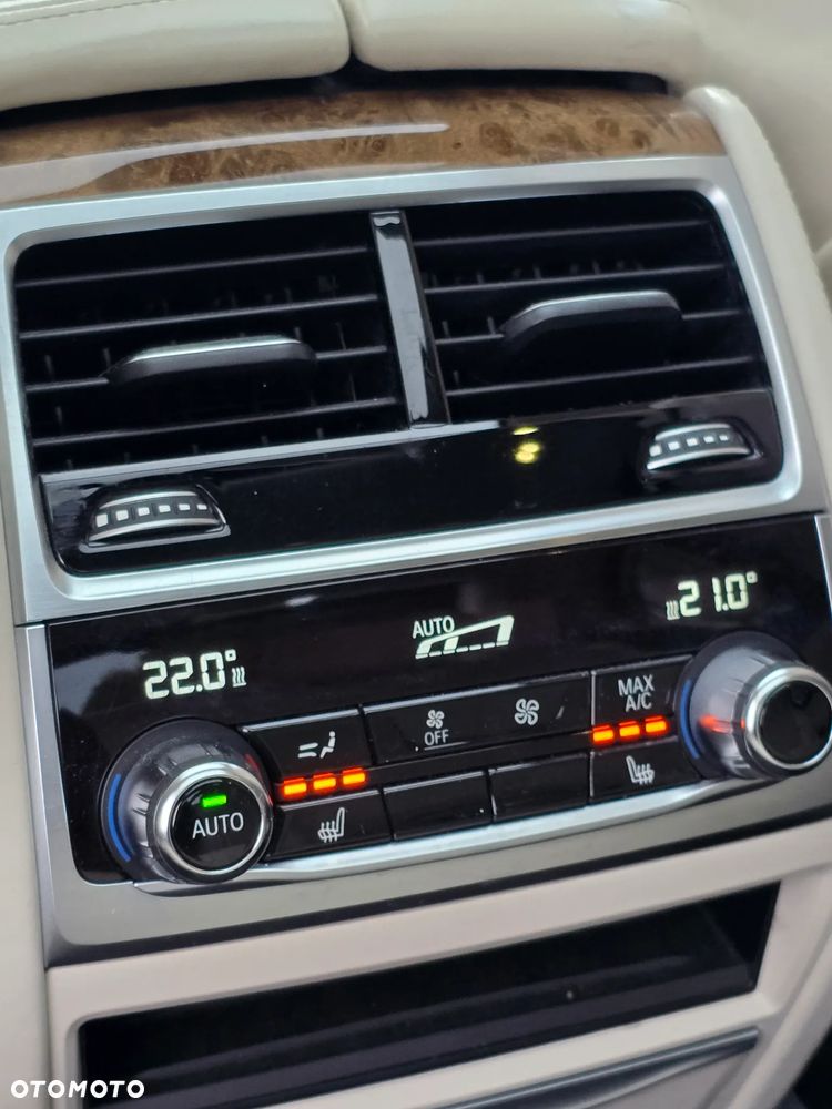 BMW Seria 7 740Li - 18