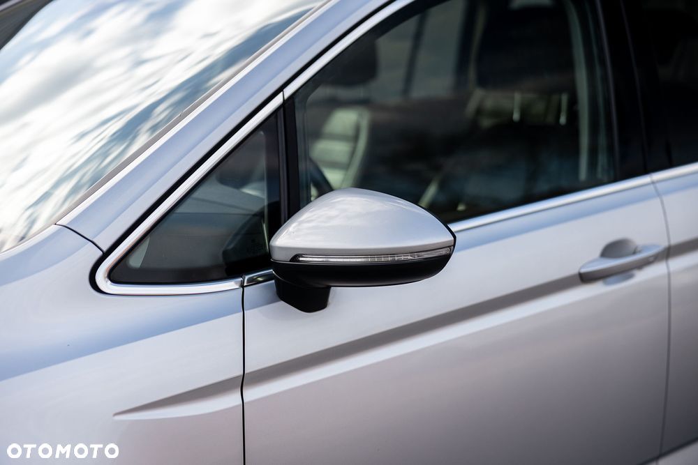 Volkswagen Touran 2.0 TDI BMT Highline DSG - 14