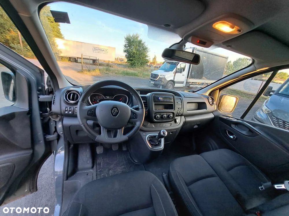 Renault TRAFIC - 9