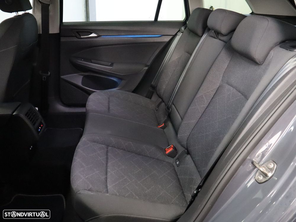 VW Golf Variant 2.0 TDi - 9