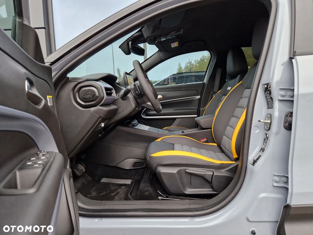 Jeep Avenger 1.2 T3 mHEV The North Face 4xe eDCT6 - 10