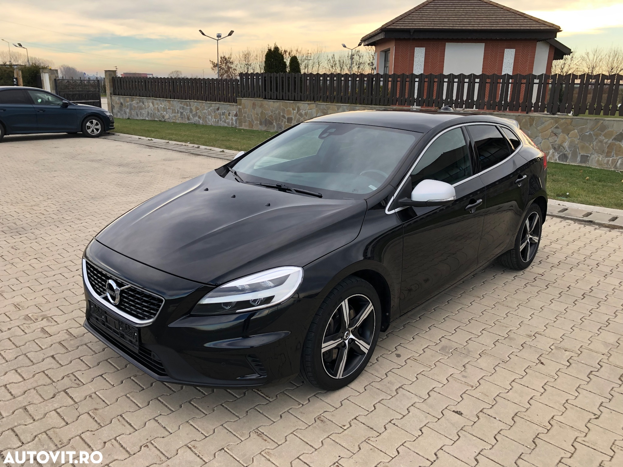Volvo V40 D3 Geartronic RDesign - 30