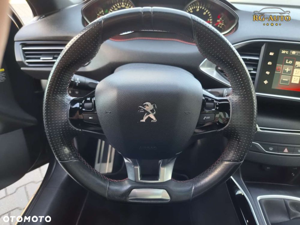 Peugeot 308 - 25