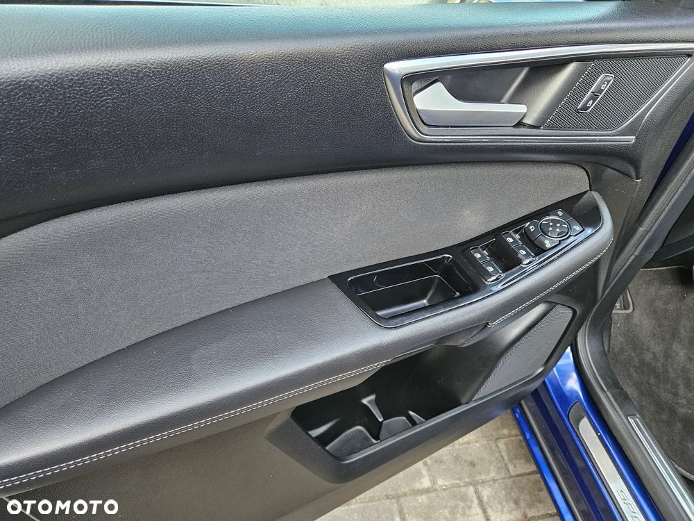 Ford S-Max 2.0 TDCi Titanium PowerShift - 27