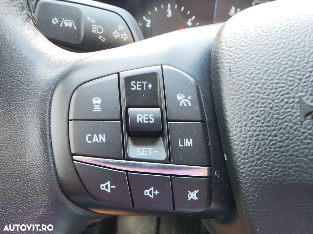Ford Focus 2.0 EcoBlue Titanium - 21