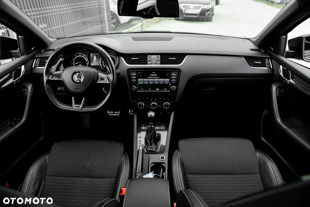 Skoda Octavia 2.0 TSI (Green tec) DSG RS - 26