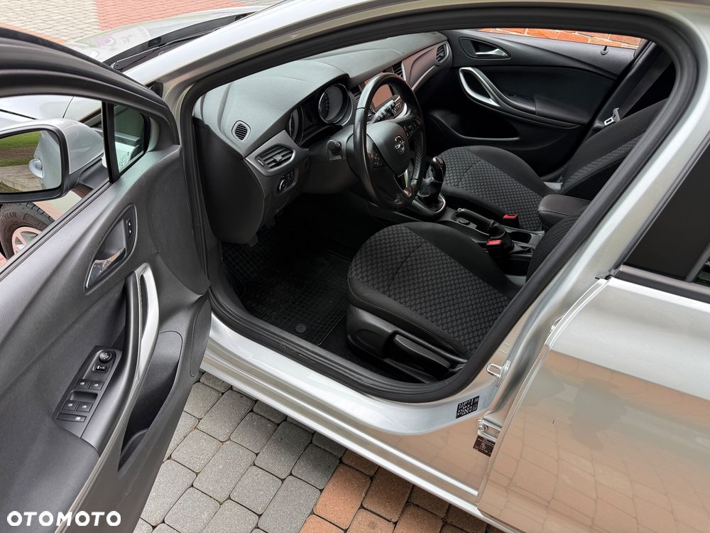 Opel Astra 1.6 CDTI Enjoy - 6