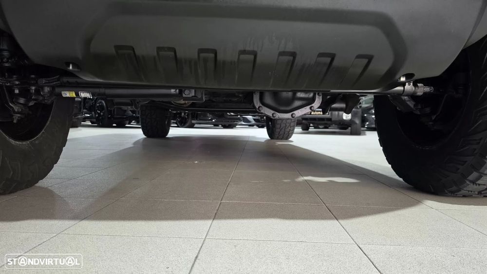 Jeep Gladiator 3.0V6 MultiJet AWD Auto Overland - 24