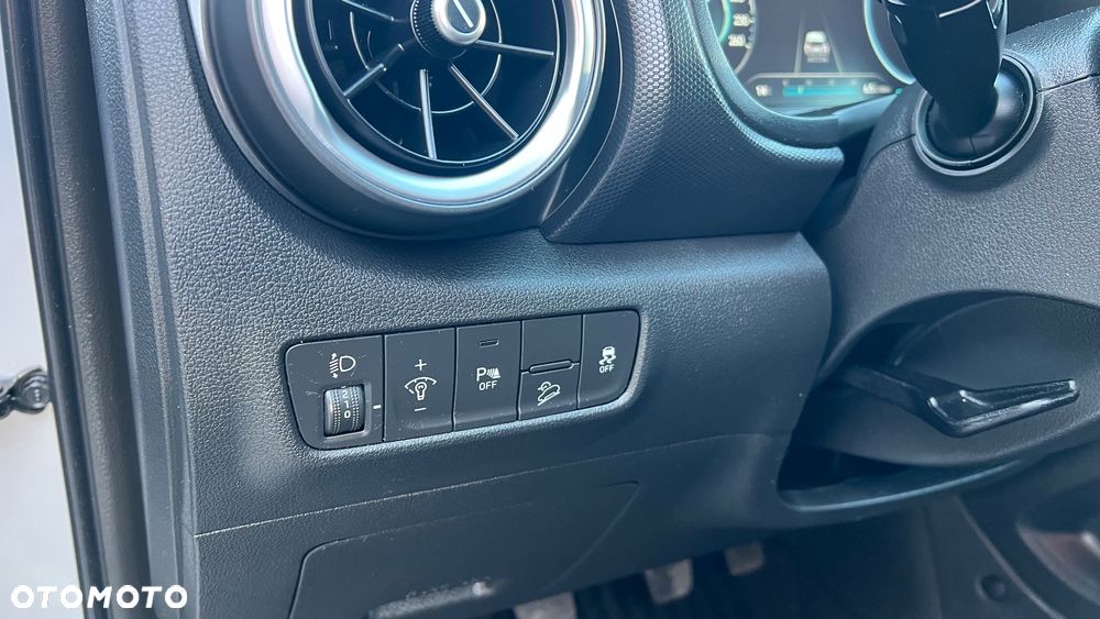 Hyundai Kona 1.6 CRDi 48V-Hybrid Select - 12