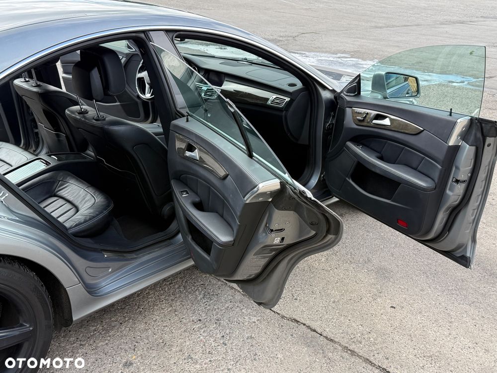 Mercedes-Benz CLS 500 4-Matic 7G-TRONIC - 13