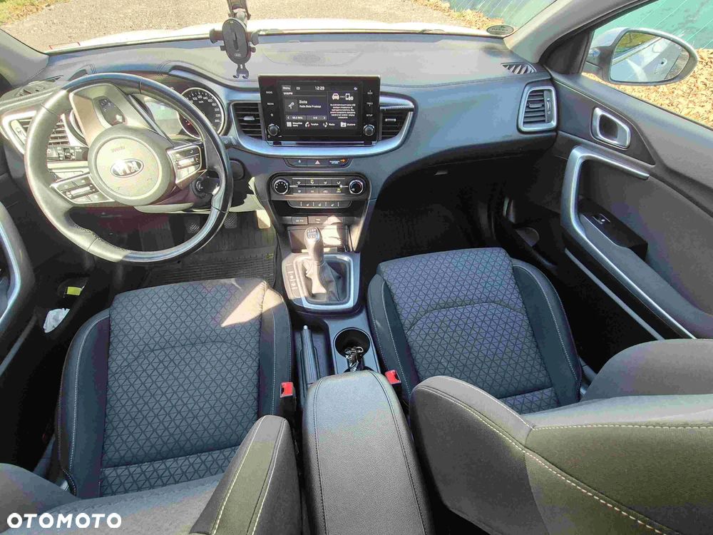 Kia XCeed 1.0 T-GDI L - 14