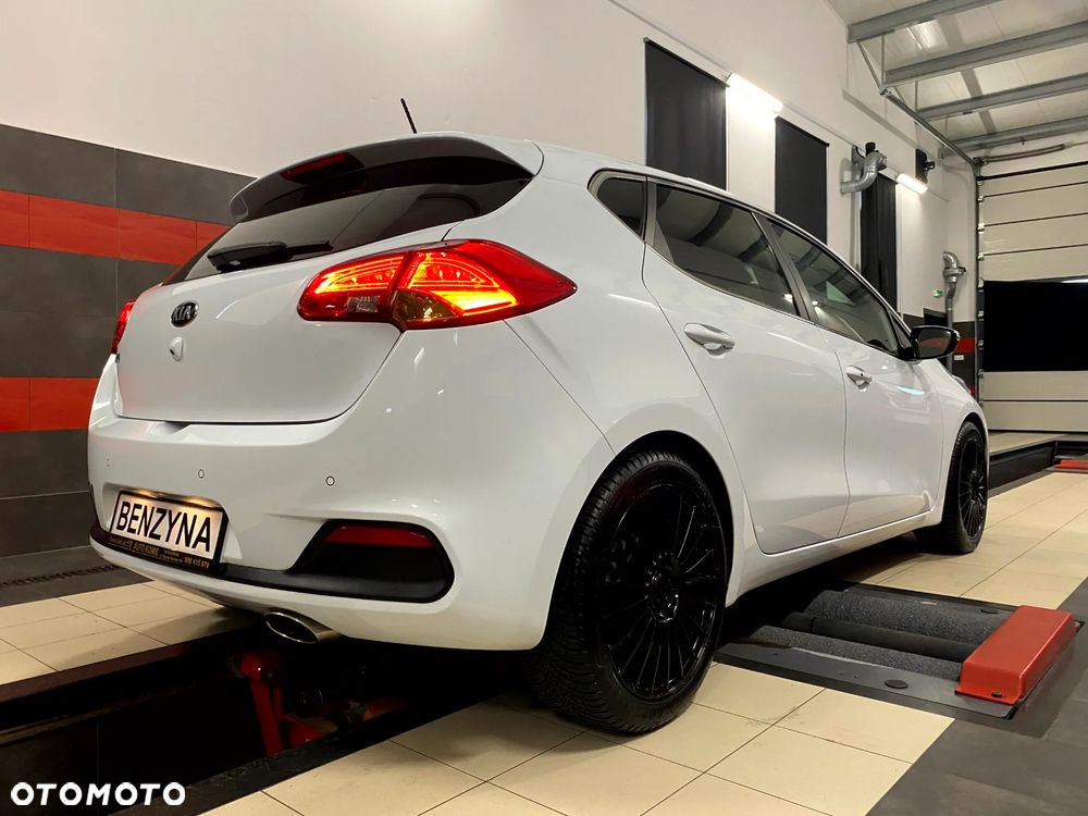Kia Ceed 1.6 GDI Platinum Edition - 13